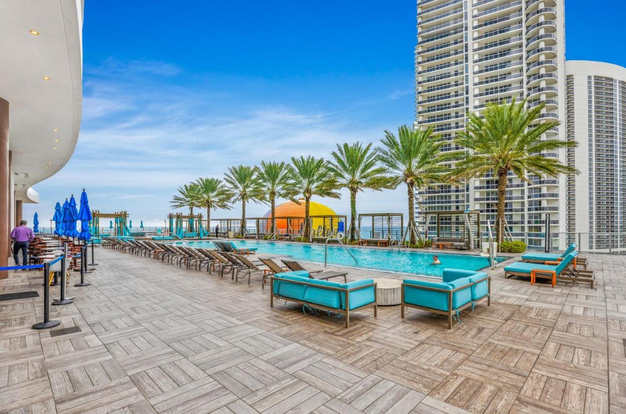Splendid - Oceanview 1bdr & 1ba Right On The Beach, Heated Pool, Gym Appartamento